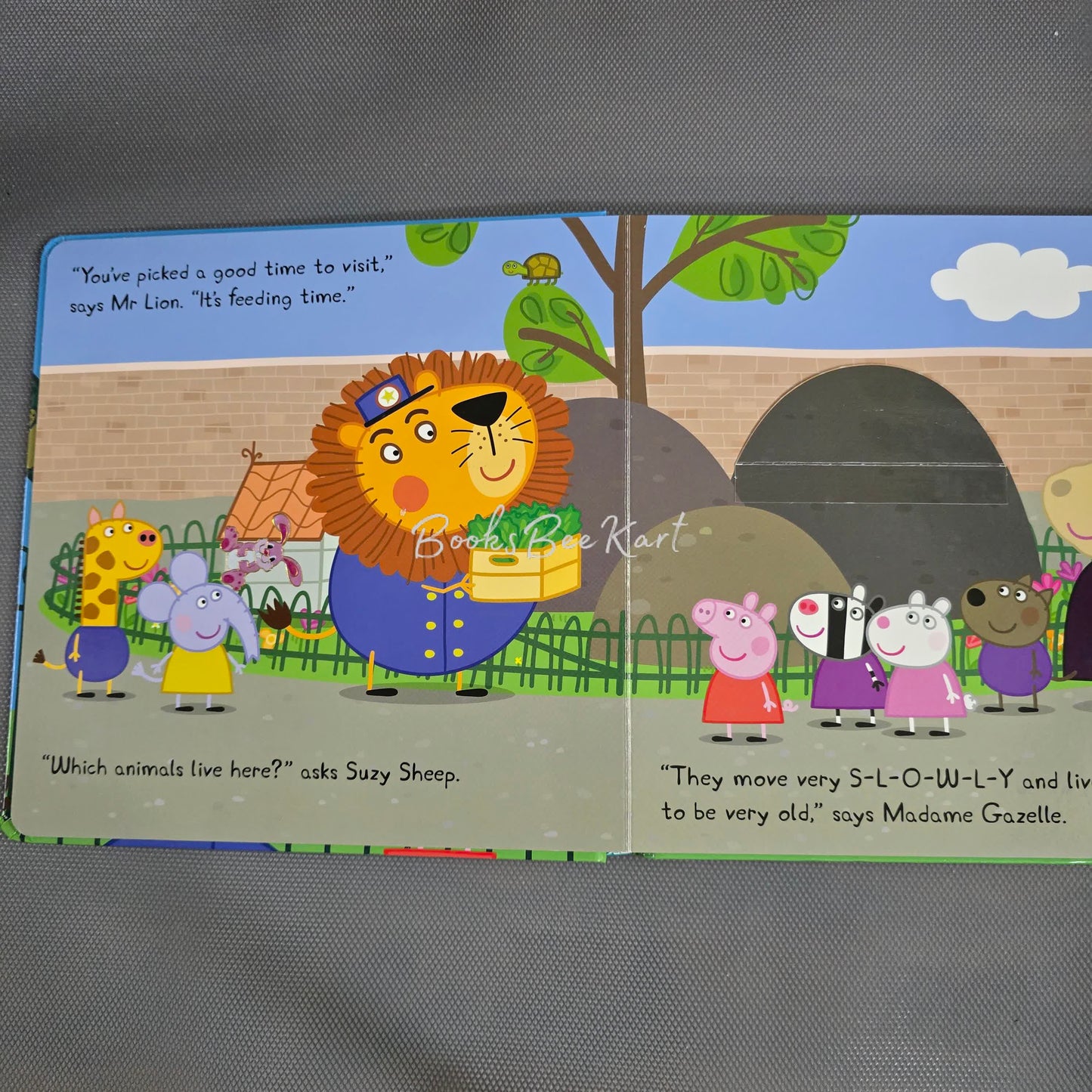 Peppa At the Zoo - Flap Book