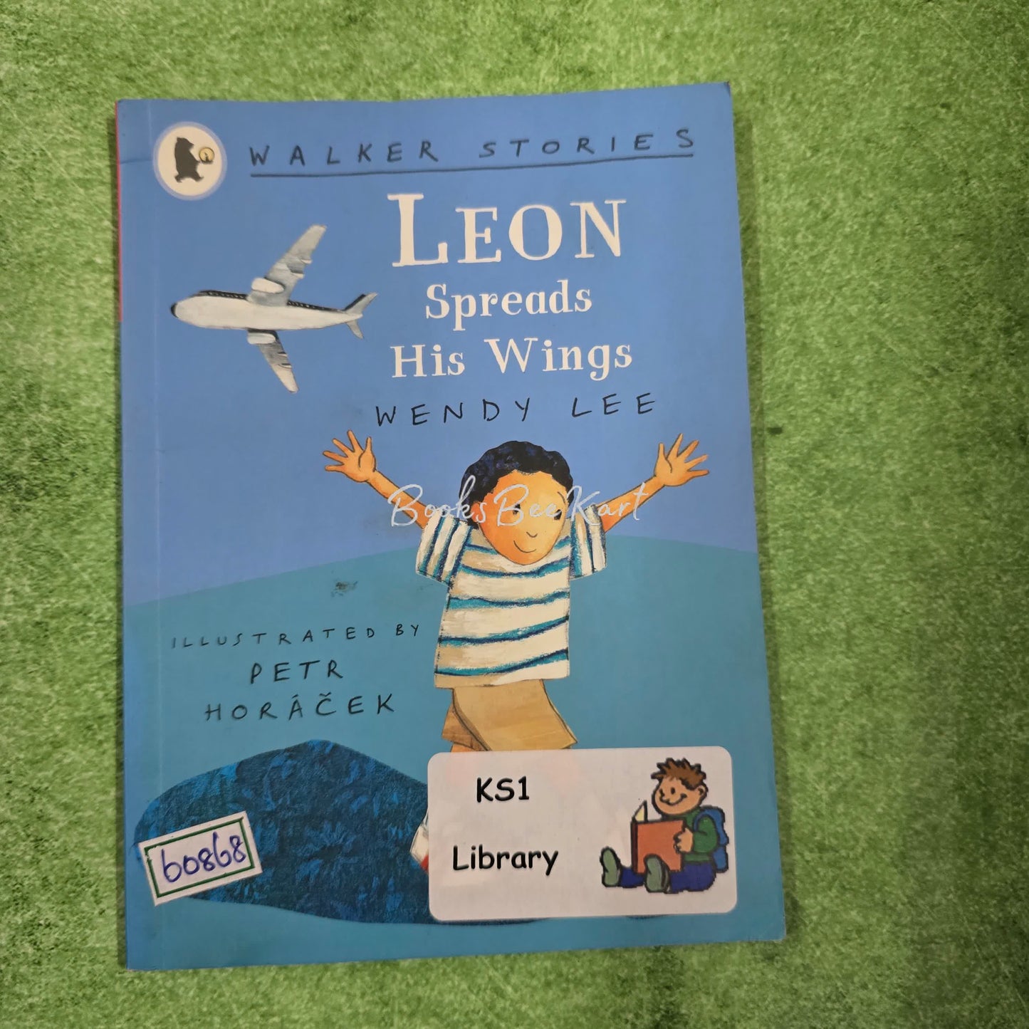 LEON Spreads His Wings